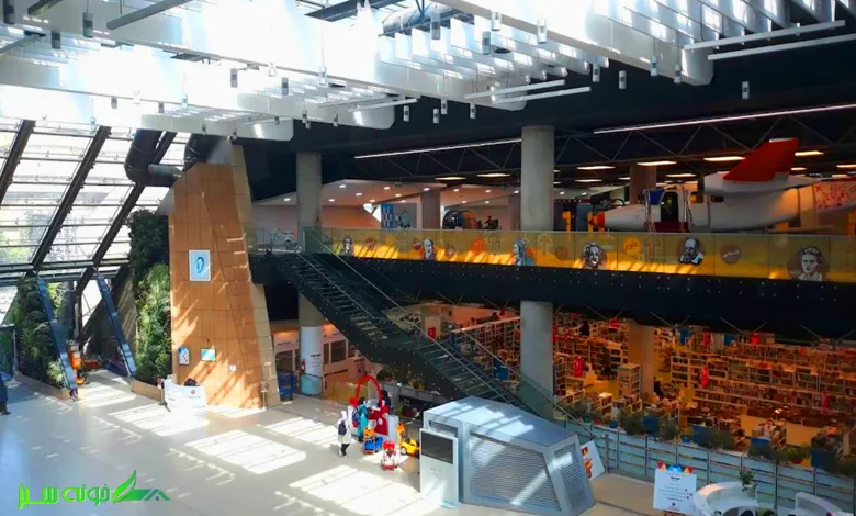 نمای نزدیک از معماری خلاقانه و مدرن باغ کتاب تهران