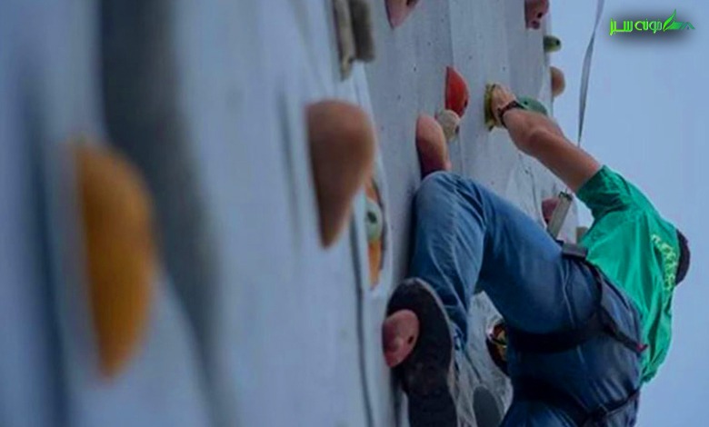 دیوارهای صخره‌نوردی بام تهران، فرصتی برای علاقه‌مندان به چالش‌های جسمی و روحی در محیطی ایمن و حرفه‌ای.