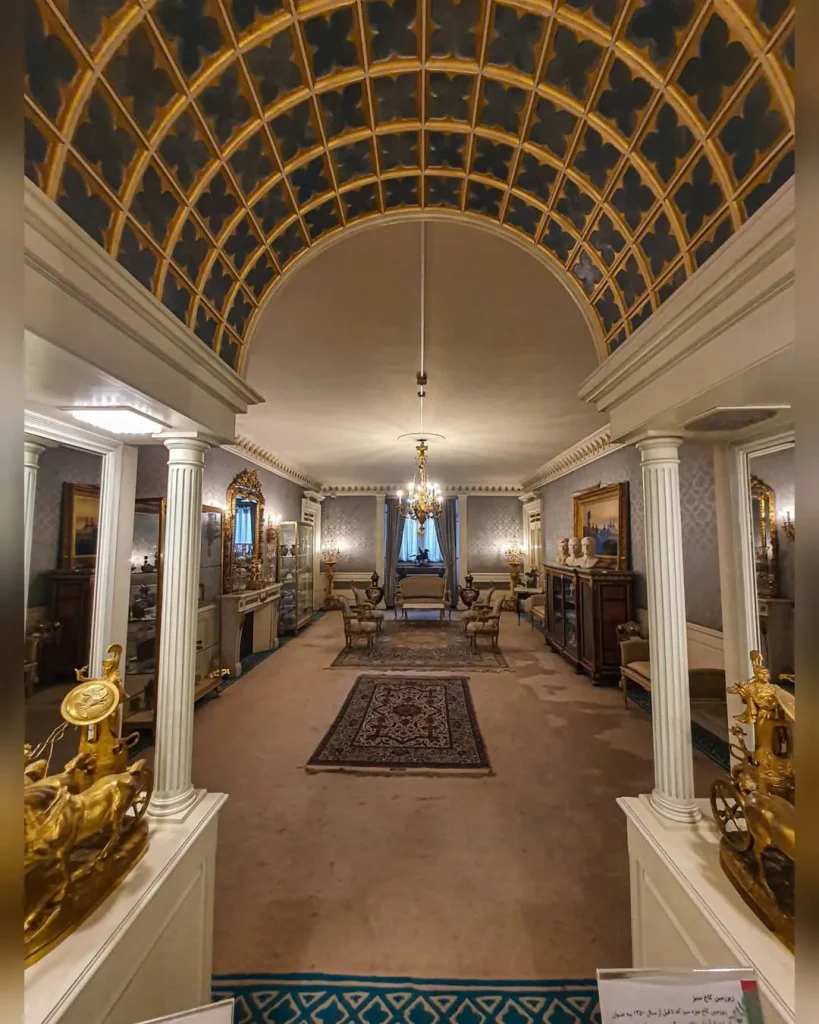 معماری زیبای درون کاخ سبز
